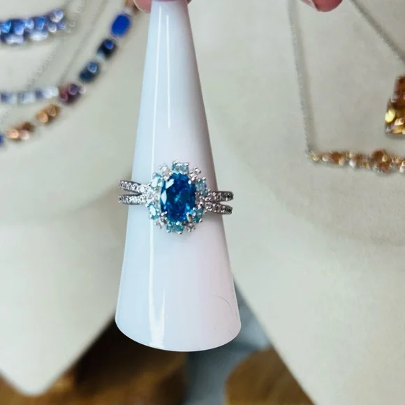 Bomb Party Dazzling Lab Created Blue Spinel with Cubic Zirconia Ring Size 7 - Picture 9 of 10